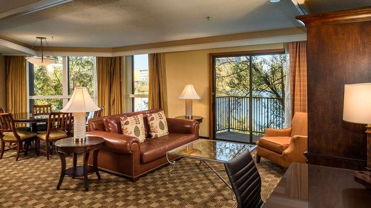 DoubleTree by Hilton Seattle Airport Room