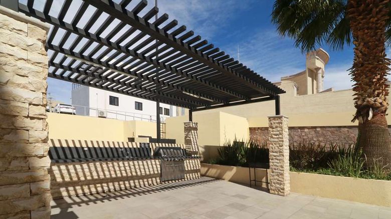<b>Hampton Inn by Hilton Chihuahua City Exterior</b>. Images powered by <a href="https://iceportal.shijigroup.com/" title="IcePortal" target="_blank">IcePortal</a>.