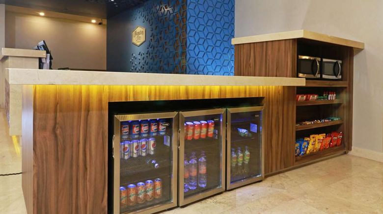 <b>Hampton Inn by Hilton Chihuahua City Restaurant</b>. Images powered by <a href="https://iceportal.shijigroup.com/" title="IcePortal" target="_blank">IcePortal</a>.