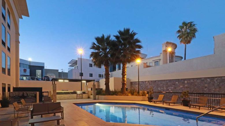<b>Hampton Inn by Hilton Chihuahua City Pool</b>. Images powered by <a href="https://iceportal.shijigroup.com/" title="IcePortal" target="_blank">IcePortal</a>.