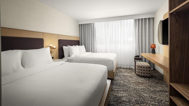 <b>Embassy Suites Cincinnati Blue Ash Room</b>. Images powered by <a href="https://iceportal.shijigroup.com/" title="IcePortal" target="_blank">IcePortal</a>.
