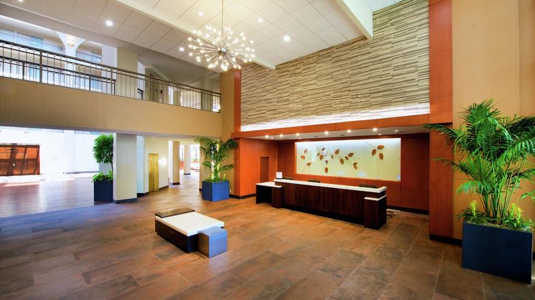 <b>Embassy Suites Cincinnati Blue Ash Lobby</b>. Images powered by <a href="https://iceportal.shijigroup.com/" title="IcePortal" target="_blank">IcePortal</a>.
