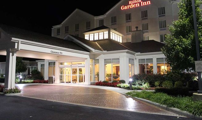Hilton Garden Inn Blue Ash Exterior