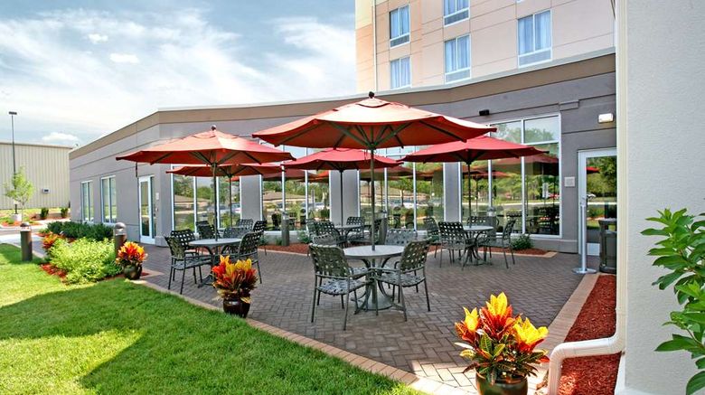 <b>Hilton Garden Inn Blue Ash Exterior</b>. Images powered by <a href="https://iceportal.shijigroup.com/" title="IcePortal" target="_blank">IcePortal</a>.