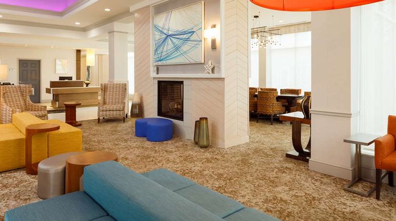 <b>Hilton Garden Inn Blue Ash Lobby</b>. Images powered by <a href="https://iceportal.shijigroup.com/" title="IcePortal" target="_blank">IcePortal</a>.