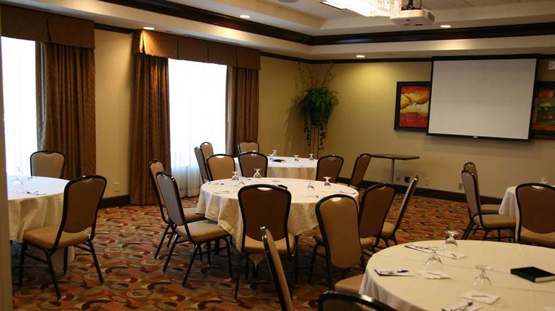 <b>Hilton Garden Inn Blue Ash Meeting</b>. Images powered by <a href="https://iceportal.shijigroup.com/" title="IcePortal" target="_blank">IcePortal</a>.