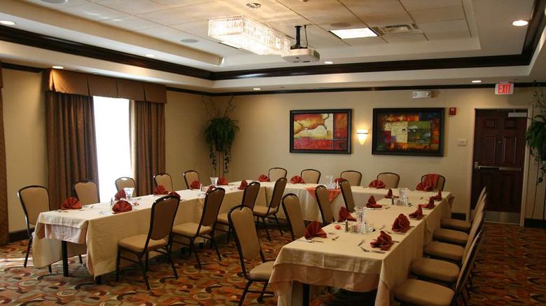 <b>Hilton Garden Inn Blue Ash Meeting</b>. Images powered by <a href="https://iceportal.shijigroup.com/" title="IcePortal" target="_blank">IcePortal</a>.