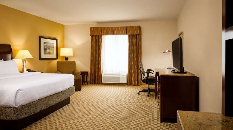 <b>Hilton Garden Inn Blue Ash Room</b>. Images powered by <a href="https://iceportal.shijigroup.com/" title="IcePortal" target="_blank">IcePortal</a>.