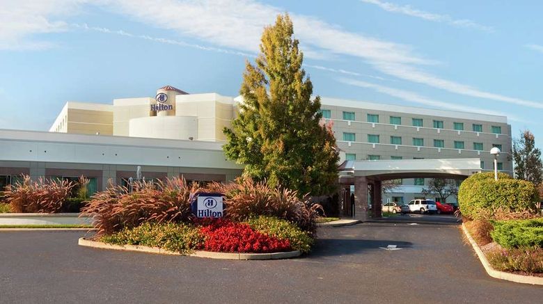 Hilton Cincinnati Airport Exterior. Images powered by <a href="https://iceportal.shijigroup.com" target="_blank" rel="noopener">Ice Portal</a>.