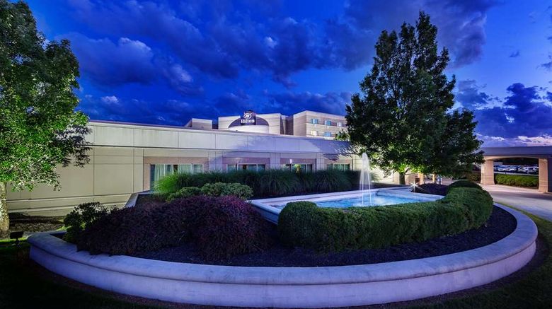 <b>Hilton Cincinnati Airport Exterior</b>. Images powered by <a href="https://iceportal.shijigroup.com/" title="IcePortal" target="_blank">IcePortal</a>.