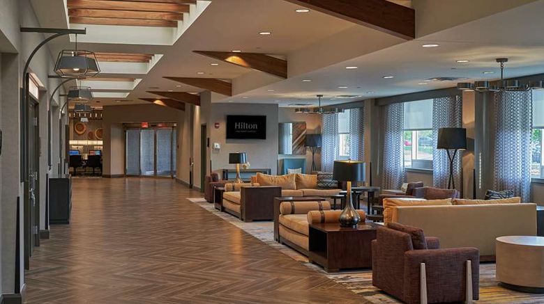 <b>Hilton Cincinnati Airport Lobby</b>. Images powered by <a href="https://iceportal.shijigroup.com/" title="IcePortal" target="_blank">IcePortal</a>.
