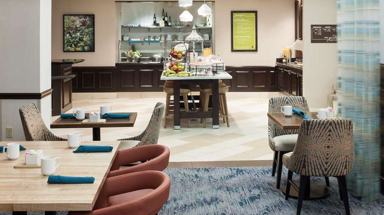 <b>Hilton Garden Inn Cincinnati/Mason Restaurant</b>. Images powered by <a href="https://iceportal.shijigroup.com/" title="IcePortal" target="_blank">IcePortal</a>.