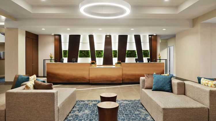 Embassy Suites Cincinnati River Center Lobby