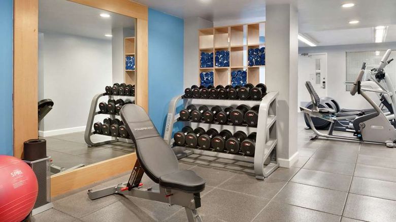 <b>Embassy Suites Cincinnati River Center Health</b>. Images powered by <a href="https://iceportal.shijigroup.com/" title="IcePortal" target="_blank">IcePortal</a>.