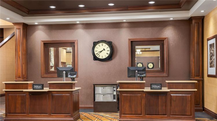 Doubletree Hotel Cincinnati Airport Lobby