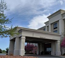 Hampton Inn & Suites Union Centre Exterior