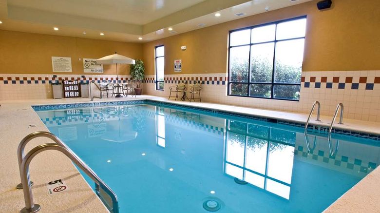 <b>Hampton Inn & Suites Union Centre Pool</b>. Images powered by <a href="https://iceportal.shijigroup.com/" title="IcePortal" target="_blank">IcePortal</a>.