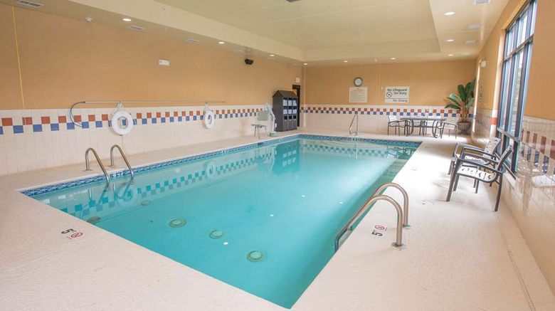 <b>Hampton Inn & Suites Union Centre Pool</b>. Images powered by <a href="https://iceportal.shijigroup.com/" title="IcePortal" target="_blank">IcePortal</a>.