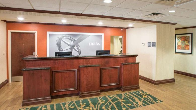 <b>Hampton Inn & Suites Union Centre Lobby</b>. Images powered by <a href="https://iceportal.shijigroup.com/" title="IcePortal" target="_blank">IcePortal</a>.