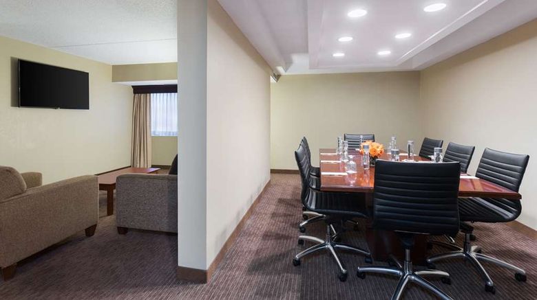<b>DoubleTree by Hilton Blue Ash Other</b>. Images powered by <a href="https://iceportal.shijigroup.com/" title="IcePortal" target="_blank">IcePortal</a>.