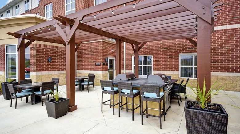 <b>Homewood Suites Milford Exterior</b>. Images powered by <a href="https://iceportal.shijigroup.com/" title="IcePortal" target="_blank">IcePortal</a>.
