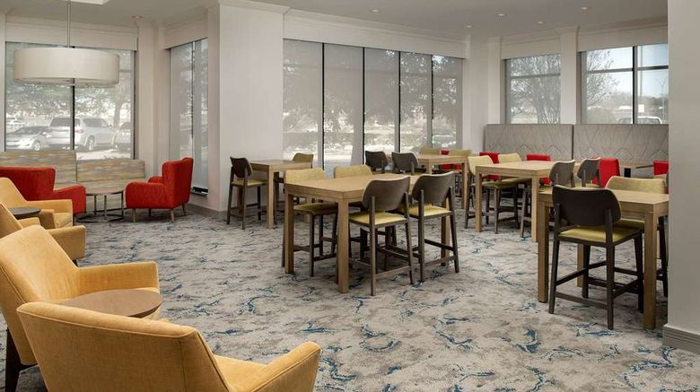 <b>Hilton Garden Inn Dallas/Duncanville Restaurant</b>. Images powered by <a href="https://iceportal.shijigroup.com/" title="IcePortal" target="_blank">IcePortal</a>.