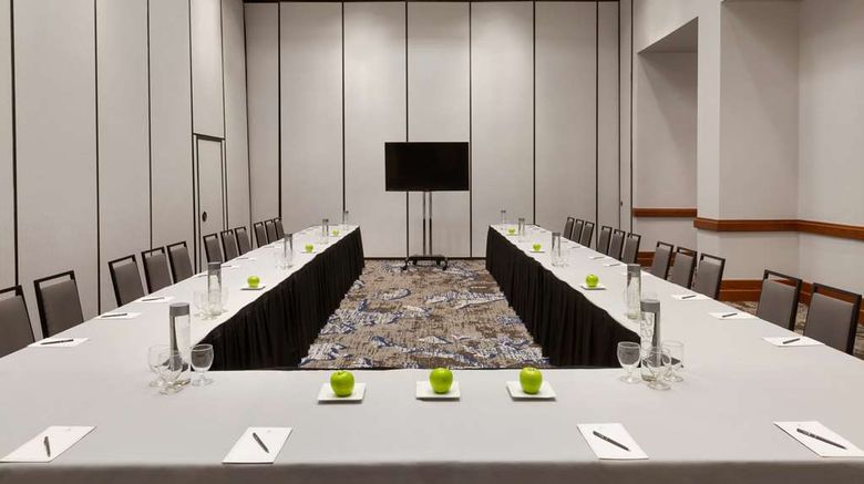 <b>Embassy Suites Dallas DFW Airport North Meeting</b>. Images powered by <a href="https://iceportal.shijigroup.com/" title="IcePortal" target="_blank">IcePortal</a>.