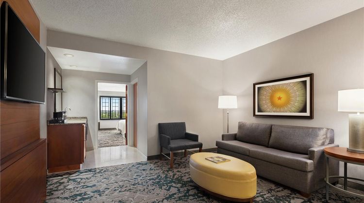Embassy Suites Dallas DFW Airport North Room