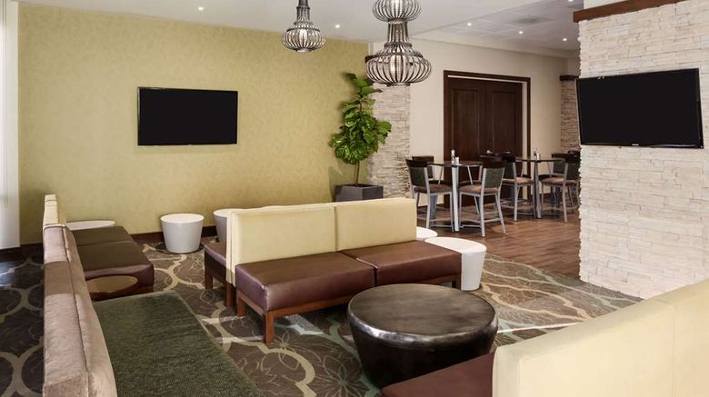 <b>Embassy Suites Dallas-Market Center Restaurant</b>. Images powered by <a href="https://iceportal.shijigroup.com/" title="IcePortal" target="_blank">IcePortal</a>.