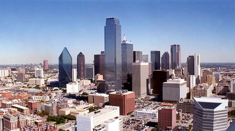 Embassy Suites Dallas-Market Center Exterior