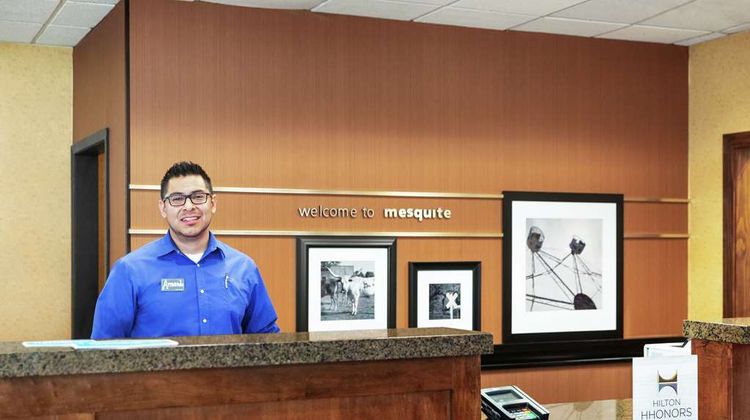 Hampton Inn & Suites Dallas-Mesquite Lobby