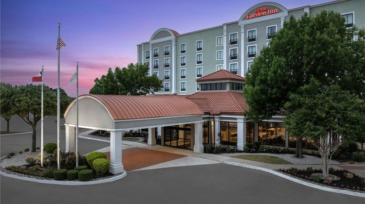 Hilton Garden Inn Dallas Lewisville Exterior