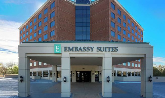 Embassy Suites Dallas Love Field Exterior