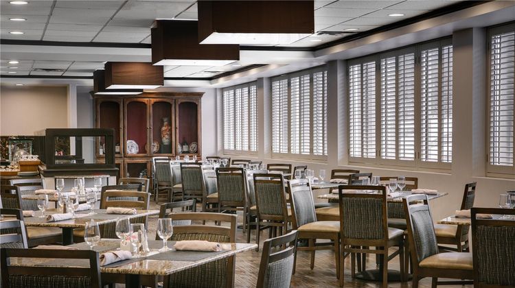 DoubleTree Dallas - Market Center Restaurant
