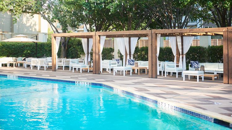 DoubleTree Dallas - Market Center Pool