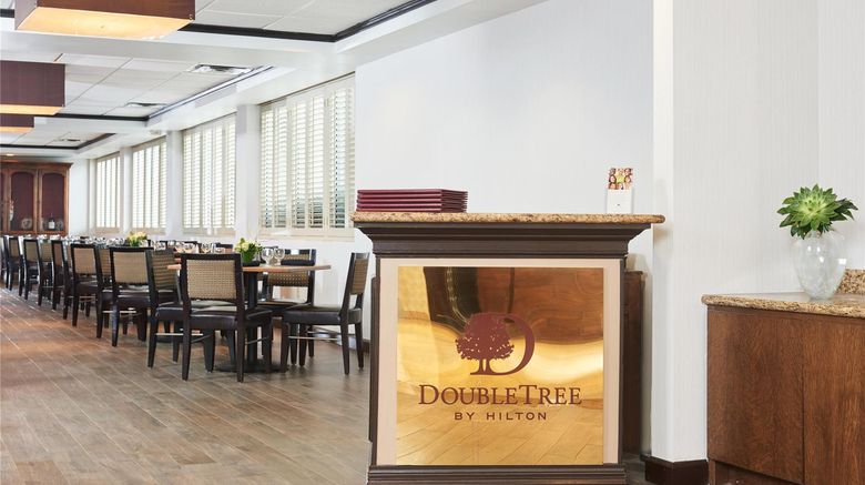 <b>DoubleTree Dallas - Market Center Restaurant</b>. Images powered by <a href="https://iceportal.shijigroup.com/" title="IcePortal" target="_blank">IcePortal</a>.