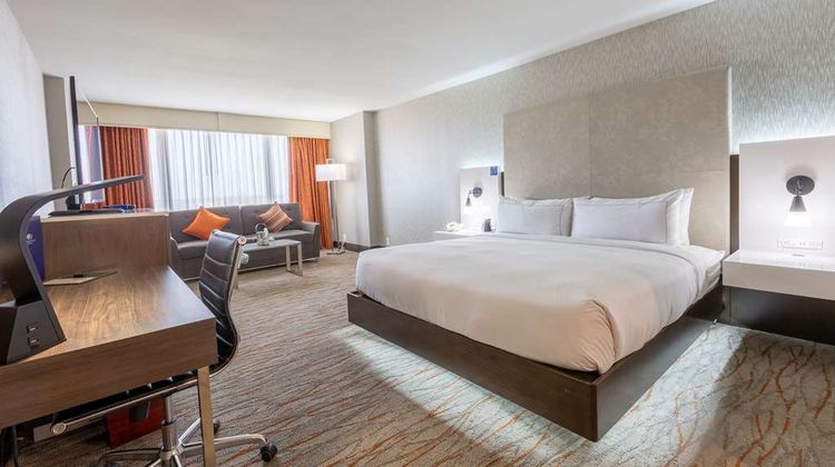DoubleTree by Hilton Hotel Richardson Room