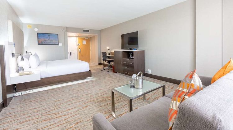 DoubleTree by Hilton Hotel Richardson Room