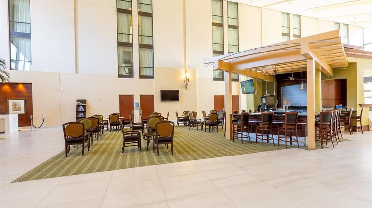DoubleTree by Hilton Hotel Richardson Lobby