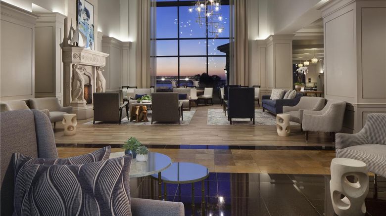 <b>Hilton Dallas/Rockwall Lakefront Lobby</b>. Images powered by <a href="https://iceportal.shijigroup.com/" title="IcePortal" target="_blank">IcePortal</a>.