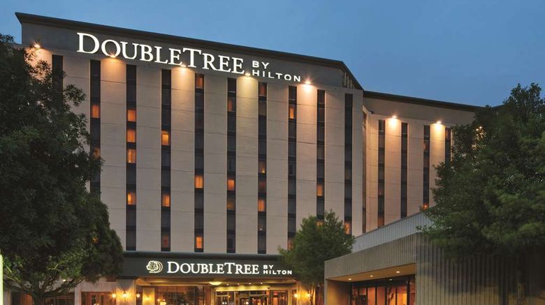Doubletree Dallas Near the Galleria Exterior. Images powered by <a href="https://iceportal.shijigroup.com" target="_blank" rel="noopener">Ice Portal</a>.