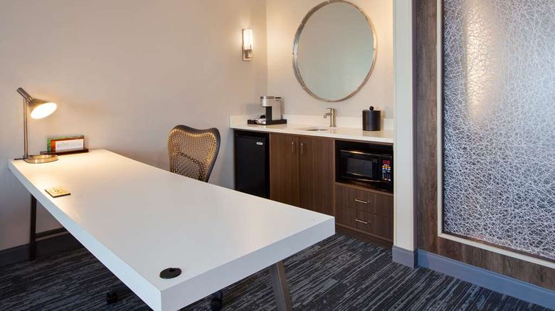<b>Hilton Garden Inn Dayton Room</b>. Images powered by <a href="https://iceportal.shijigroup.com/" title="IcePortal" target="_blank">IcePortal</a>.