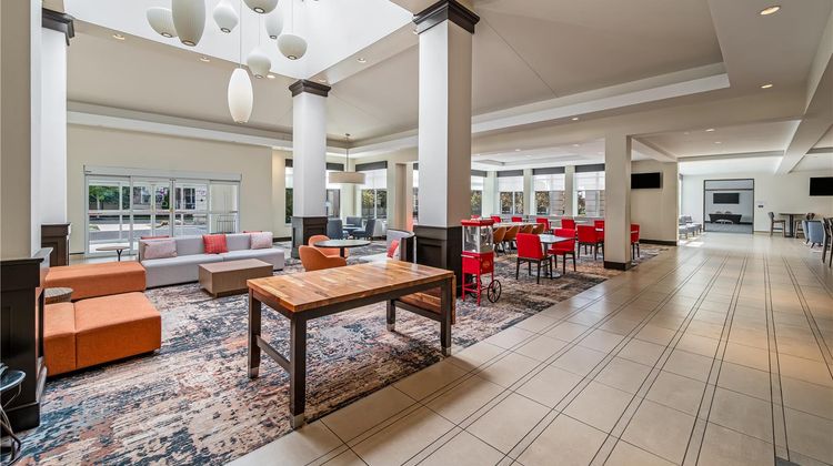 Hilton Garden Inn Dayton-Austin Landing Lobby