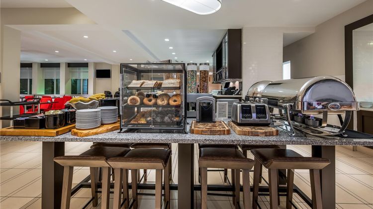 Hilton Garden Inn Dayton-Austin Landing Restaurant