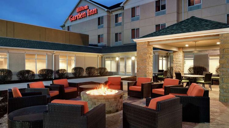 Hilton Garden Inn Dubuque Downtown Exterior