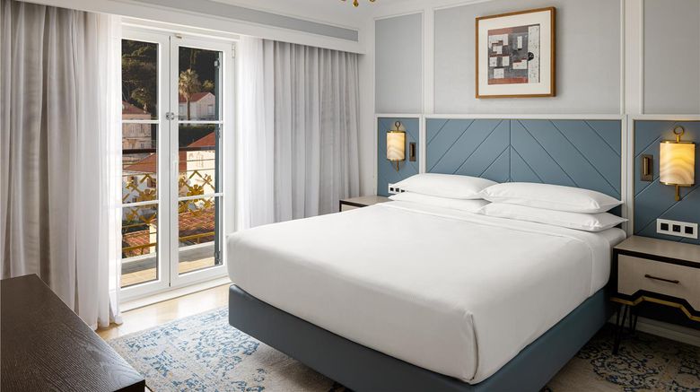<b>Hilton Imperial Dubrovnik Room</b>. Images powered by <a href="https://iceportal.shijigroup.com/" title="IcePortal" target="_blank">IcePortal</a>.