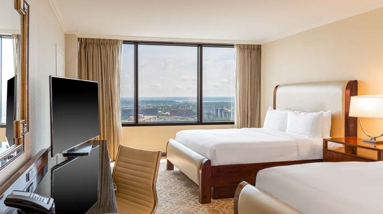 Hilton Alexandria Mark Center Room