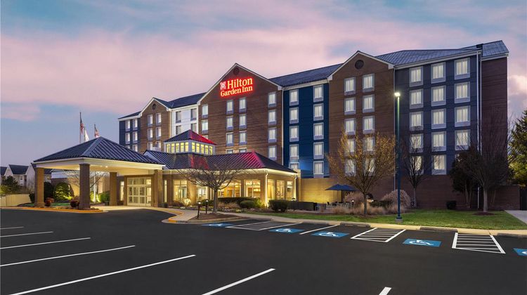 Hilton Garden Inn Greenbelt Exterior