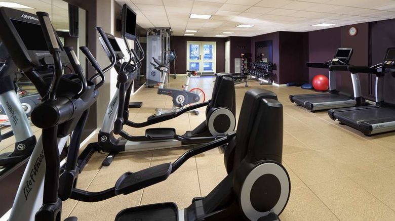 <b>Hilton Alexandria Old Town Health</b>. Images powered by <a href="https://iceportal.shijigroup.com/" title="IcePortal" target="_blank">IcePortal</a>.
