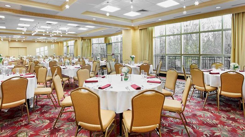 <b>Hilton Garden Inn-Rockville/Gaithersburg Meeting</b>. Images powered by <a href="https://iceportal.shijigroup.com/" title="IcePortal" target="_blank">IcePortal</a>.